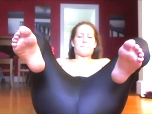 Spandex leggings farts