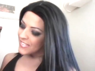 Isis yeux envoutant et tres salope