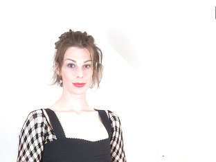 Pretty kitty Kat - UK-TGirls