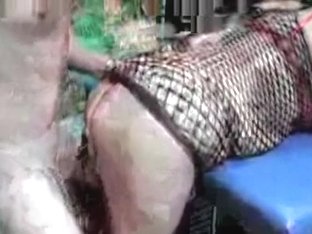 I pump that bitch in doggie