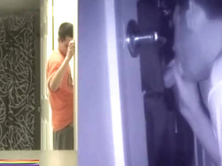 CHICOS EN EL GLORY HOLE - HIDDEN CAM.mp4