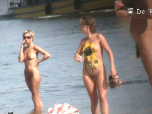 Hot looking amateur people on best nude beach video