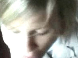 Blondie Sucks A Dick In The Train