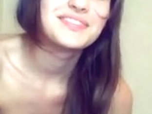 Pussy Rub Makes This Amateur Smile