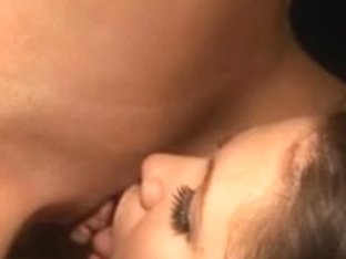 2 hawt lesbo hotties fucking