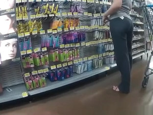 Chick With Nice Ass Wearing Black Pants