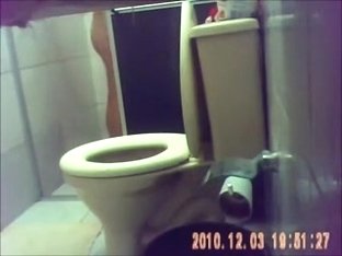 Bulky Mother I'd Like To Fuck Wife On Hidden Cam In The Washroom Taking Dump