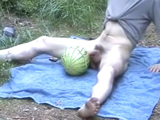 mellon and banana fun outdoor show