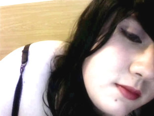 Chubby amateur trans cums on a mirror and licks it