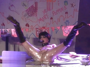 amazing performance of Mary Poppins