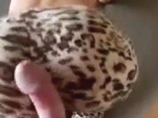 Blond gal has a fine arse