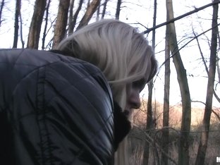 Nikky Dream In Euro Blonde Bangs Outdoors - Publicpickups