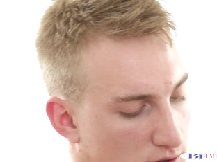 Pussyfucking stud tastes cum after anal