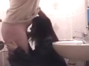 Blowjob in the private bathroom caught on spy cam