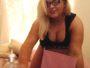 Kelly Cumshow 12-05-17