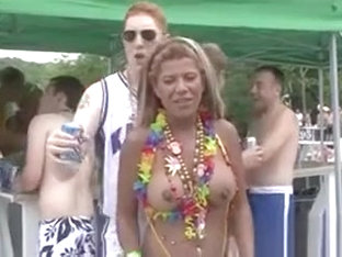 High quality recording letting us see over the edge next