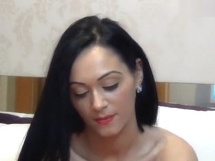 Brunette babe AlynaBellaa fucks herself with rubber dildo