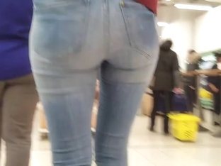 Sexy Round Ass In Supermarket