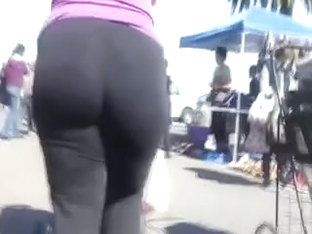 Big Ass Candid Booty MILF