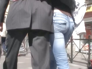 Candid Street With Hot Ass In Jeans Babe