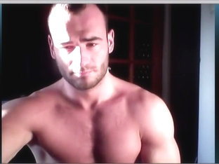 Naked bearded body builder cums