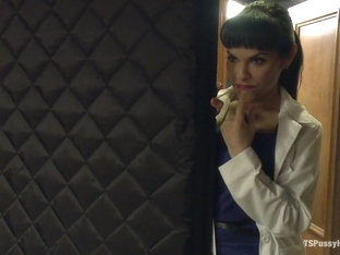 Lighting a Sex Fire with Oil Ass and Tits Foxxy and Bella Rossi Get it ON