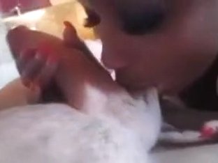 belle black qui suce