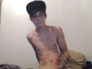 Tattoo College Boy Porn Jerking Off On Cam 10
