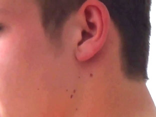 Gorgeous muscled stud solo