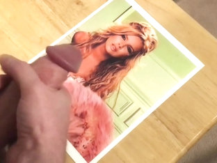 Nadine coyle tribute 01