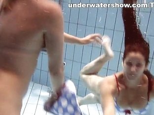 Underwatershow Video: Iva Brizgina And Paulinka