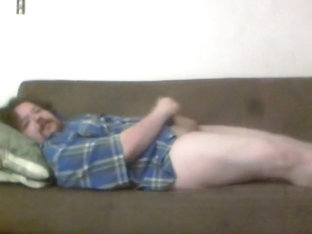 Watching porn and pleasuring myself