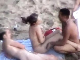 Nudist Groupsex Party At The Beach