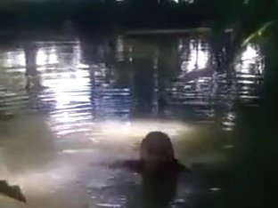 Bangla Girl Rina Bathing In Pond