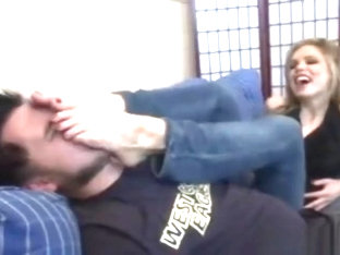 Stinky feet girlfriend in sandals