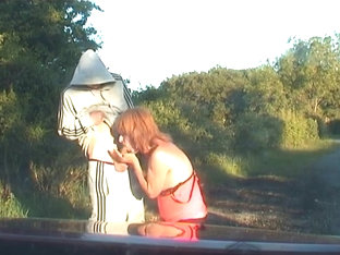 Mature CD Sucking Outdoors