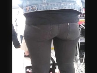 great candid ass close up, great gap, round jeans ass