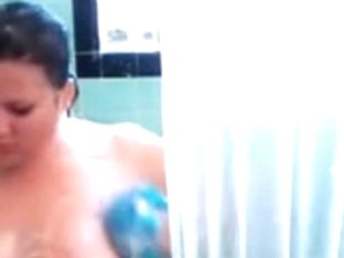 Voyeur Vid Of Bbw In The Shower