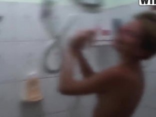 Tiffany Has Hot Sex Fun With Her GF In The Shower
