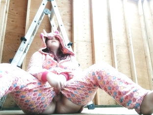 Teen In Onesie Masturbates In Construction Area