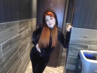 Peruvian Teen 18+ Thief Caught And Fucked In Anal In The Toilets Of A Hotel By 2 Strangers !!