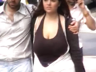 BEST OF BREAST - Busty Candid 15