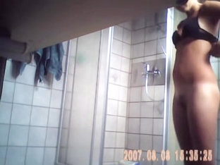 Cutie In The Shower Got Naked On The Spy Cam