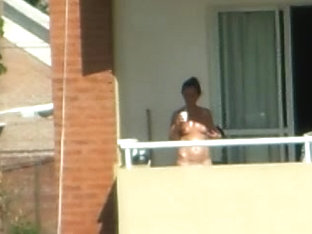 Girl Sunbathing Topples Un Bacony In Argentina.