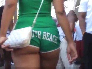 Ebony babe in tiny green shorts