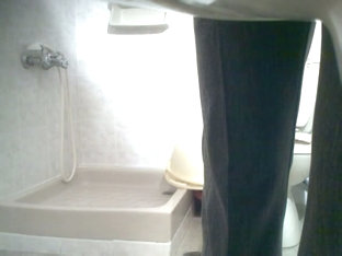 Toilet Voyeur Brings Naughty View Of A Gilr's Pussy