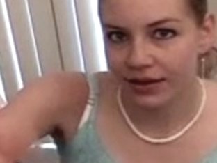 Hawt hotty makes her 1st cum swallowing on webcam