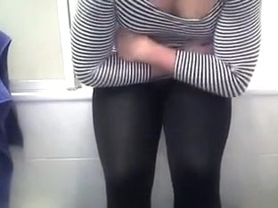Chunky Youthful Wench In Leggings