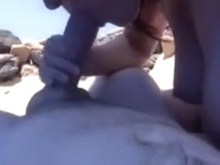 Oral-Job on the beach