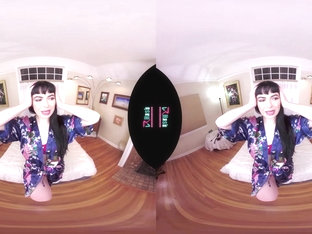 Vrhush Siouxsie Q Masturbating With A Dildo In Pov Vr